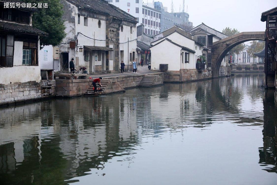 浦东新区：探索建立高标准且与国际接轨的数据安全管理规则和更加便利的数据跨境流动机制